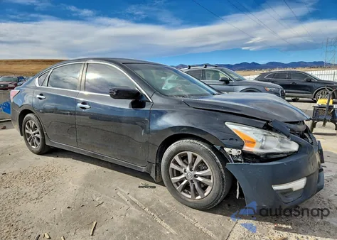 2015 Nissan Altima 2.5 z USA, uszkodzony, nr VIN 1N4AL3AP4FC592525